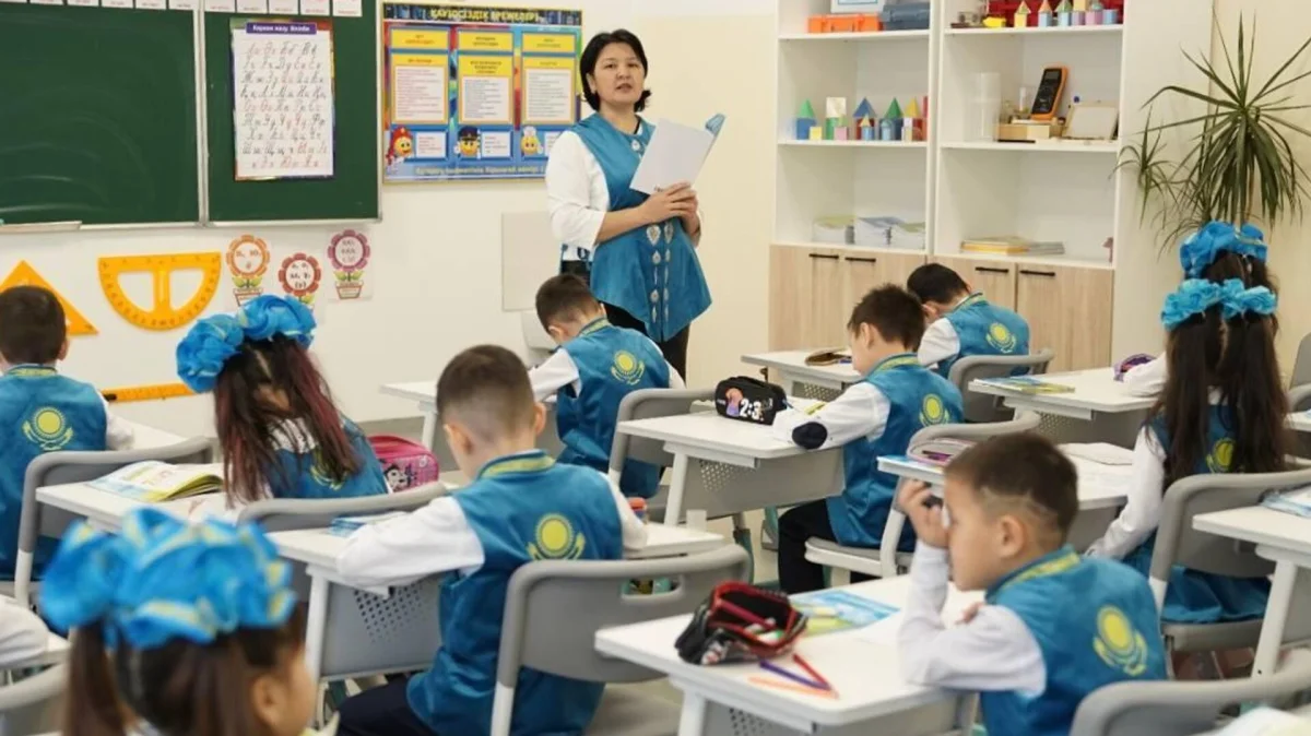 Аймагамбетов: никакой бумаги, никаких ночных чатов — новые правила для учителей