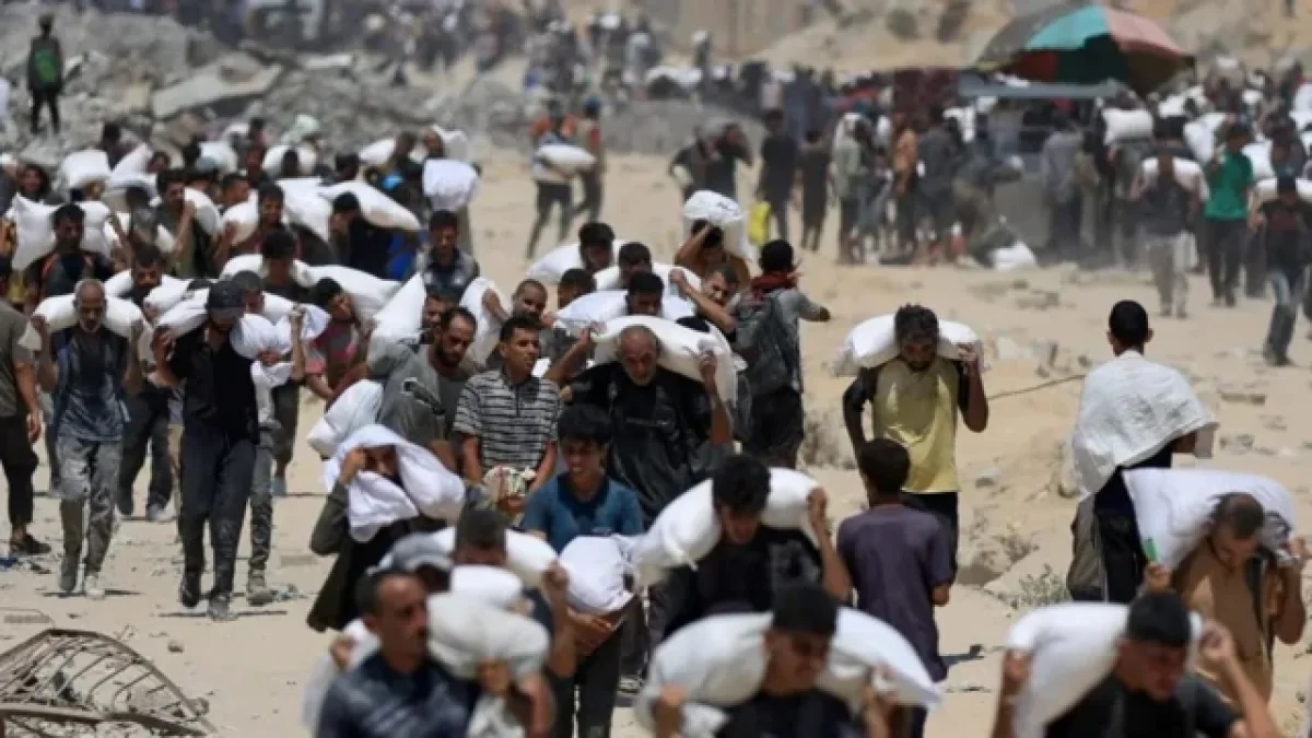 В Газу прибыла первая крупная партия гуманитарной помощи после перемирия