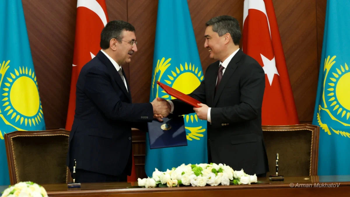 Турция наращивает инвестиции в Казахстан и готова увеличить товарооборот до $15 млрд