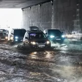 Сильный дождь, гроза и град ожидаются в Астане и Алматы