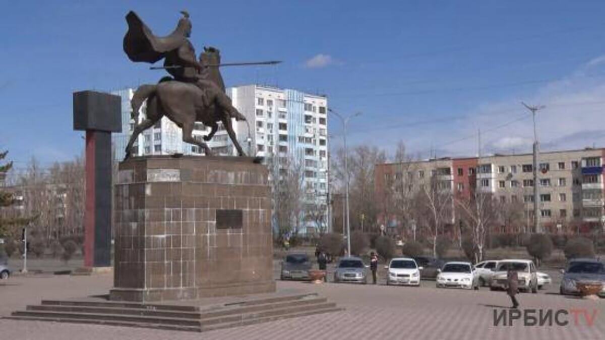 "Как бы центр города": павлодарцы возмущены состоянием памятников