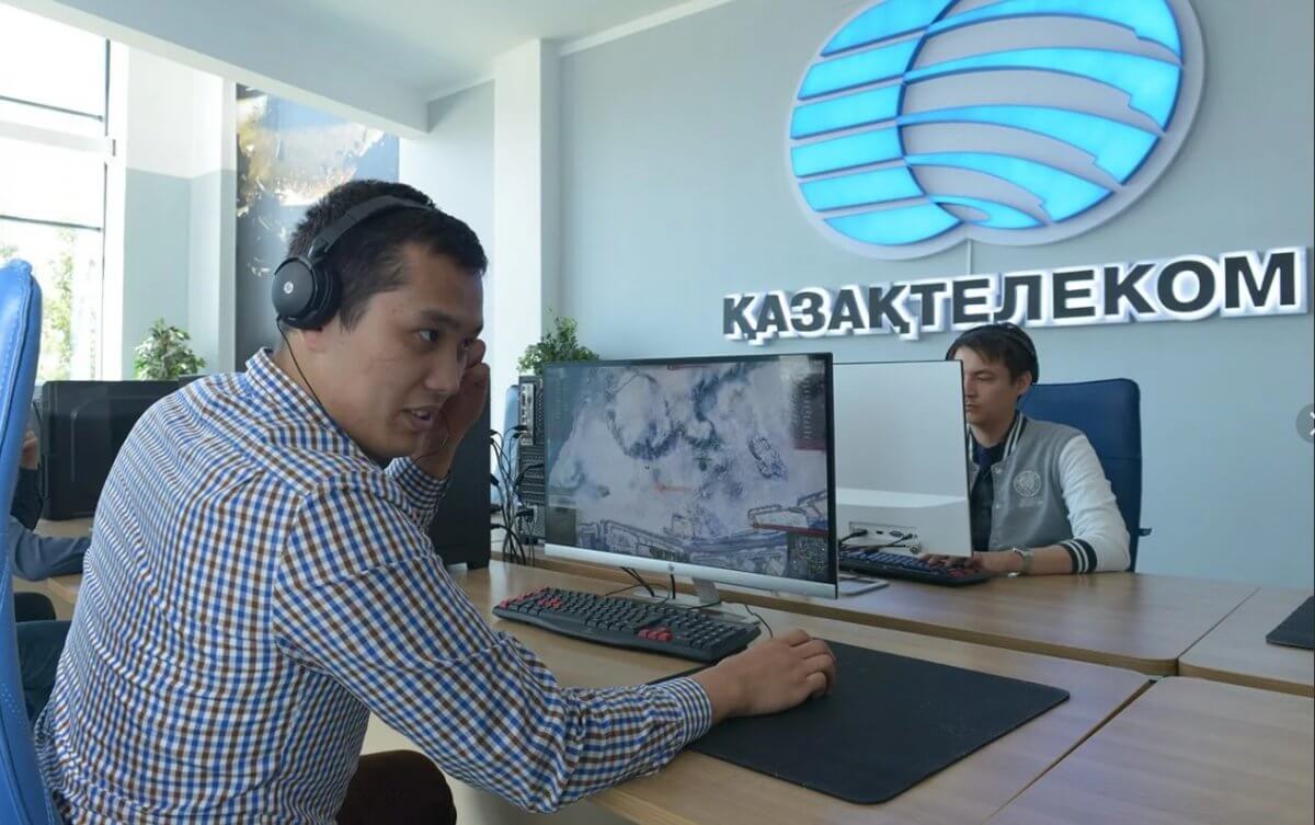 "Бардак! Им плевать на клиентов": на "Казахтелеком" обрушилась волна критики