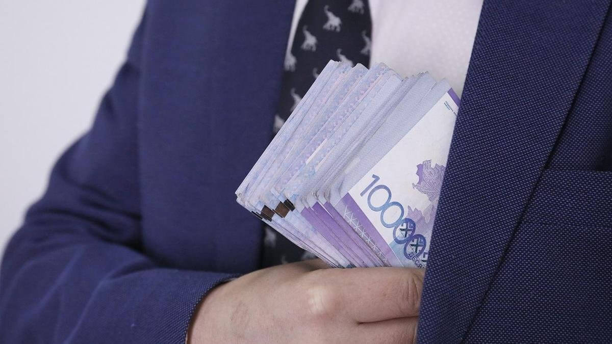 Коррупция в «Самруке»? Как из нацкомпании вынесли 1,5 млрд