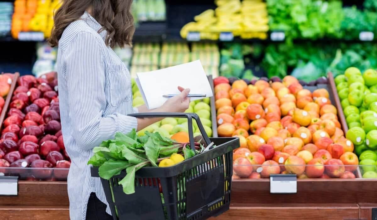 Чья правда? В Минторговли заявили о снижении цен на продукты, в Нацбанке - о повышении