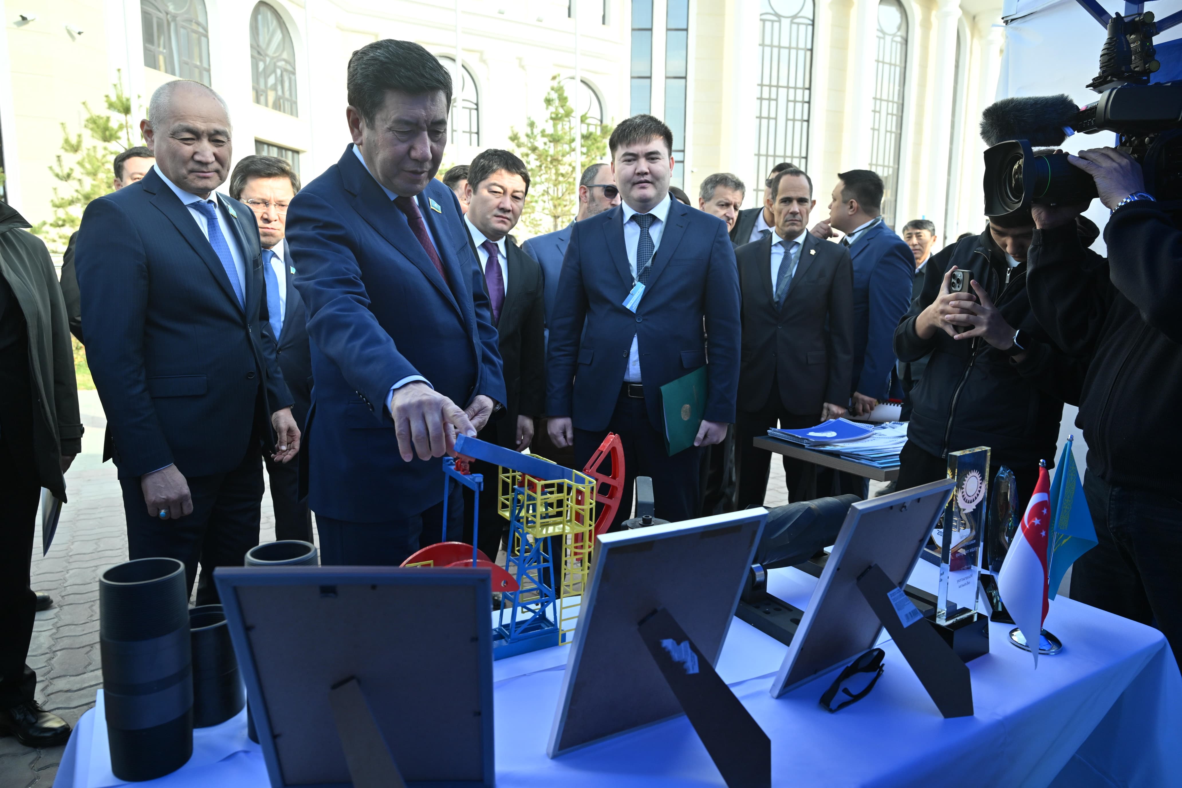 Казахстанские производители могут полностью закрыть потребность нефтяников в продуктах – Кошанов