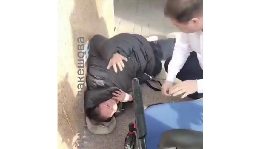 Травма вместо справедливости: в суде Астаны сломался подъемник для инвалидов